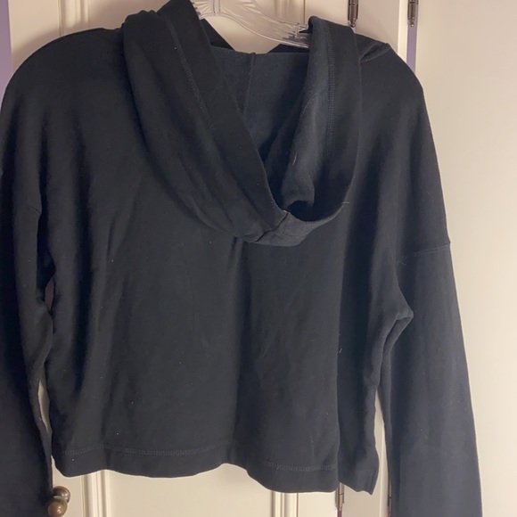 Alo yoga black hooded sweatshirt - Picture 5 of 5